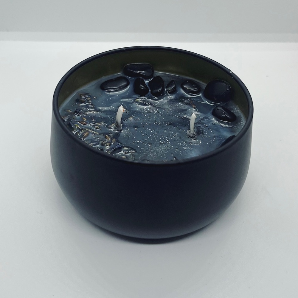 Black Lavender Crystal Candle 🕯 - Picture 3 of 5